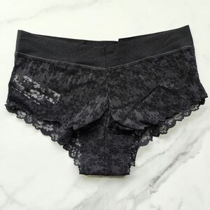NWT PINK VICTORIA'S SECRET NO-SHOW FLORAL LACE CHEEKY PANTY IN PIRE BLACK SIZE S